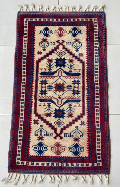 Yagcibedir Rug, 2x4 Vintage Rug