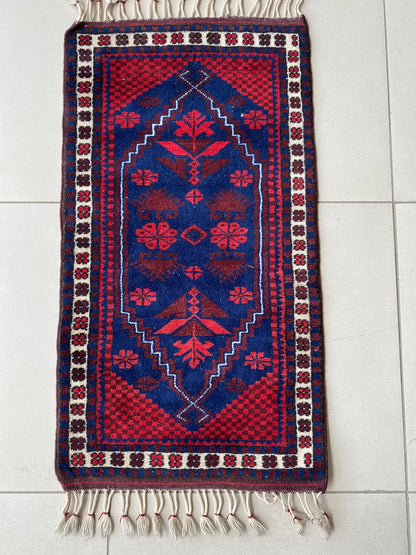 Yagcibedir Rug, 2x3 Vintage Rug