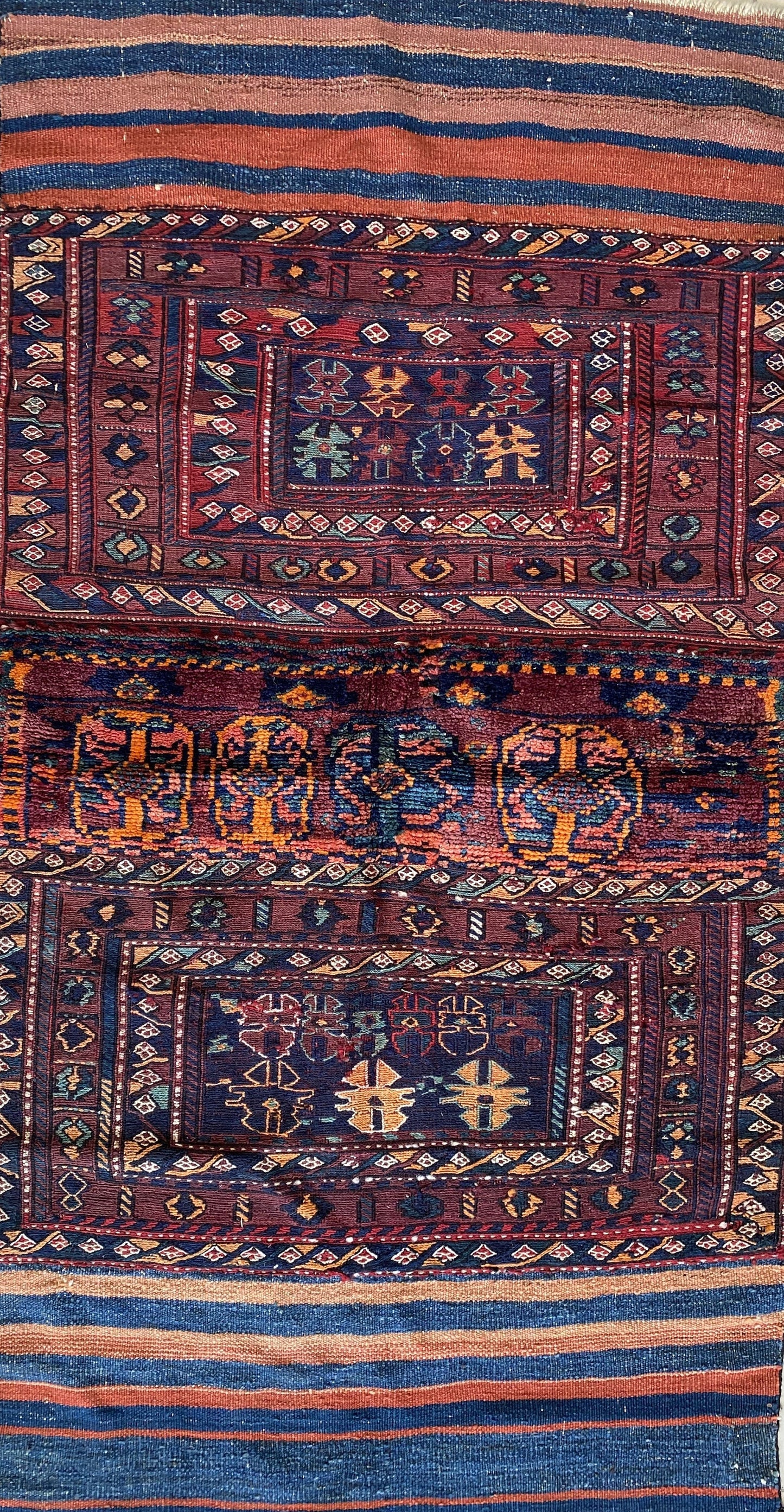 Bakhtiari Carpet,Tribal Carpet,Tribal Rug,Nomadic Rug,Nomad Carpet,Kurdish Rug,Kurdish Carpet