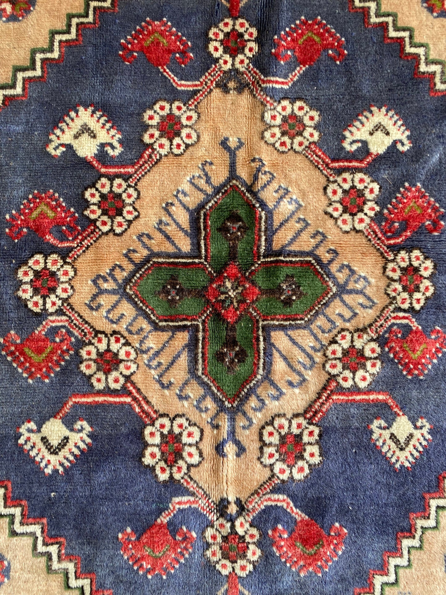 Vintage Anatolian Dazkiri Rug