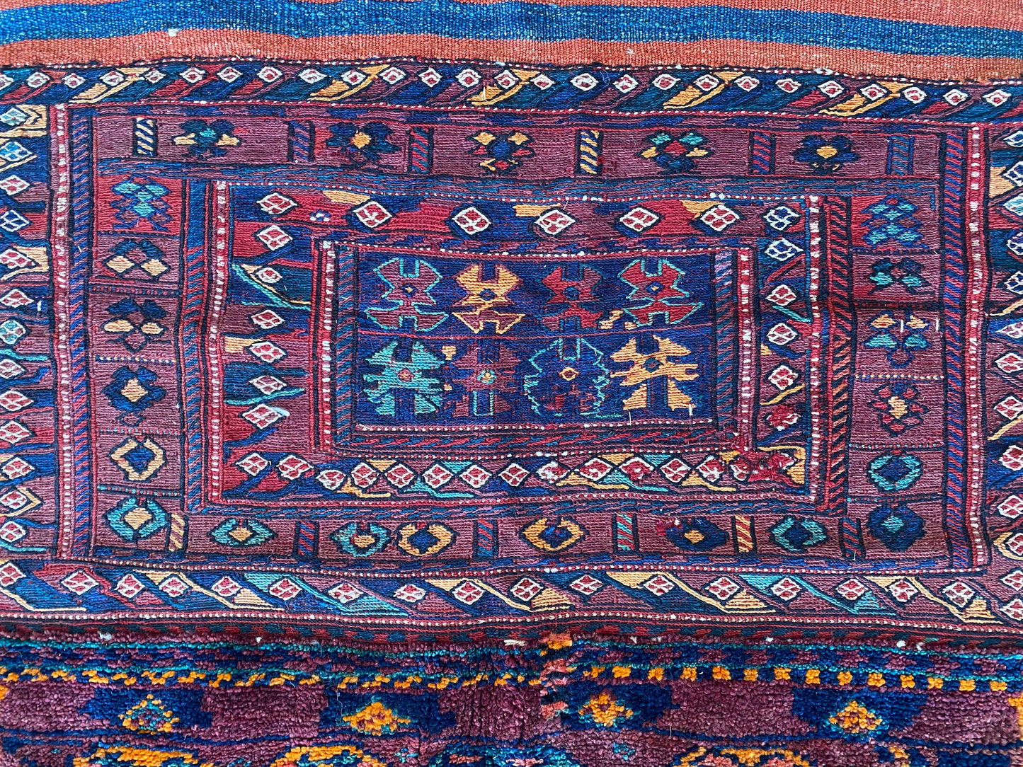 Bakhtiari Carpet,Tribal Carpet,Tribal Rug,Nomadic Rug,Nomad Carpet,Kurdish Rug,Kurdish Carpet