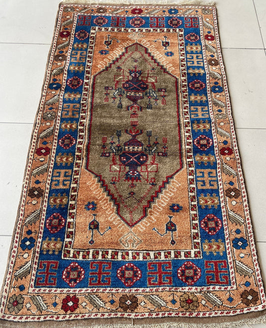 Turkish Rug, Turkish Carpet, Vintage Rug, Wool Rug, Area Rug, Handmade Rug, Handwoven Rug, 4x6 Rug, Anatolian Rug, Traditional Rug